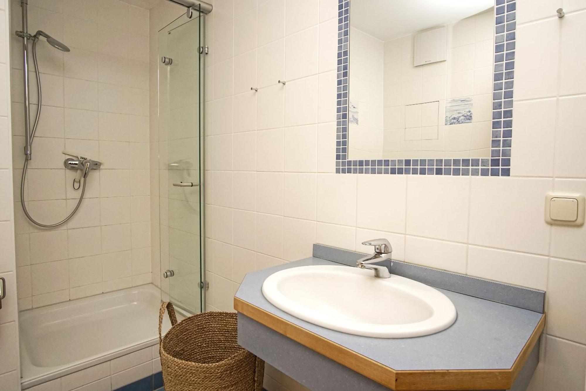 Ferienwohnung Mit Traumhaftem Meerblick - Haus Am Meer Fewo 02 Lohme Exterior photo
